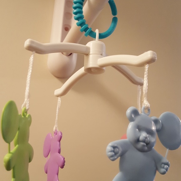 Two Mobile Hangers. - Picture 8 of 8